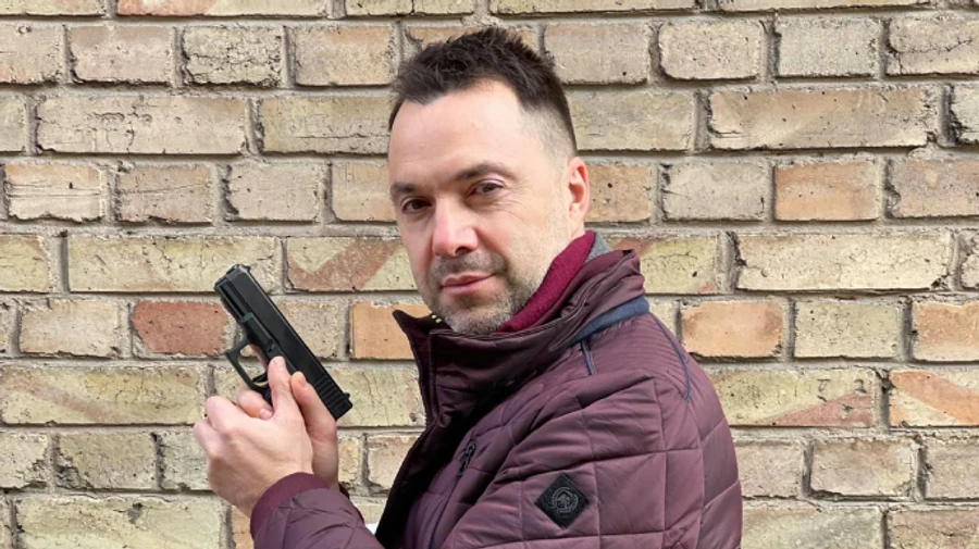 Арестович не підписував документів про звільнення – джерело