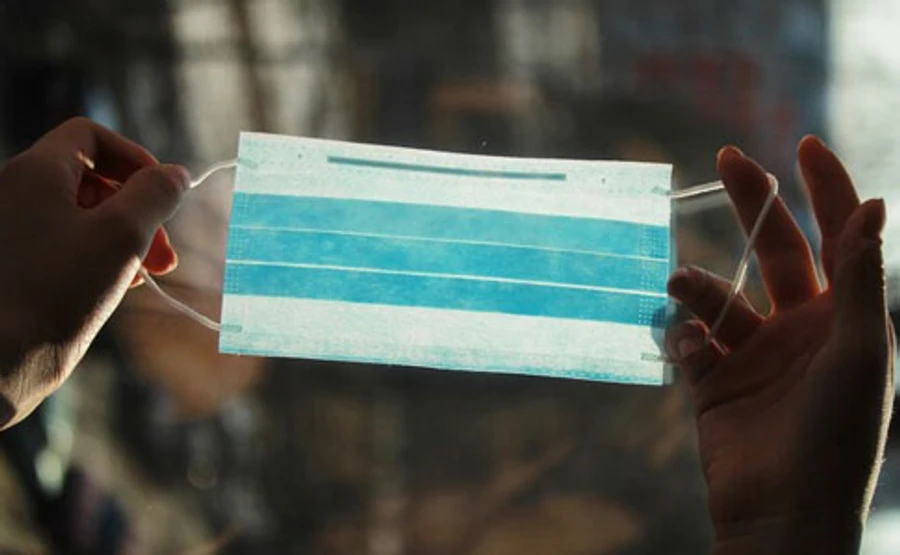 Чоловіка оштрафували на 17 тисяч, бо зайшов у магазин без маски