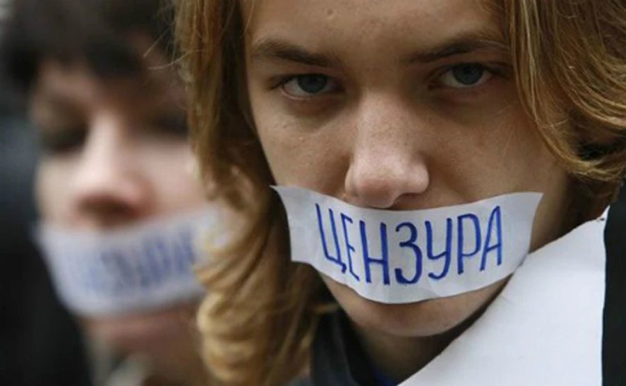 UA:Перший слідом за Схемами відповів Зеленському: застеріг від цензури