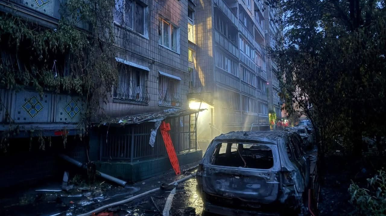 До 5 зросла кількість загиблих від удару РФ по Києву: у лікарні померла одна з потерпілих До 5 зросла кількість загиблих від удару РФ по Києву: у лікарні померла одна з потерпілих