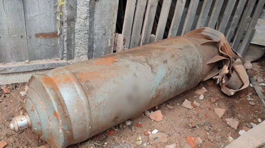 Поліцейські знешкодили дві авіабомби РФ, які не вибухнули на Харківщині