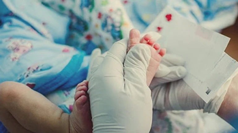 Крапля крові, яка визначає майбутнє: лікар Григорій Цапко про неонатальний скринінг і його важливість для родин та держави