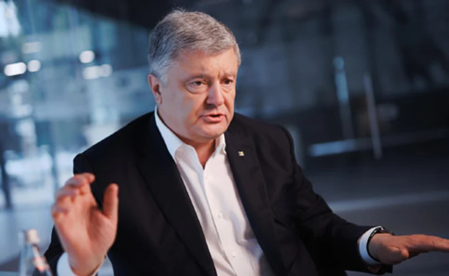 Порошенко снова не пришел на допрос в ГБР, адвокат объяснил почему