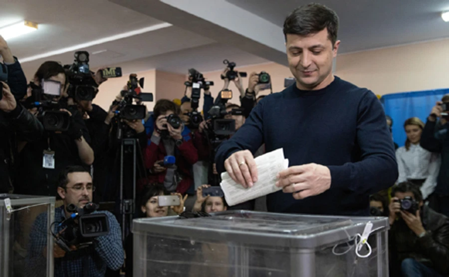 За відсоток до кінця підрахунку: Зеленський трохи просів