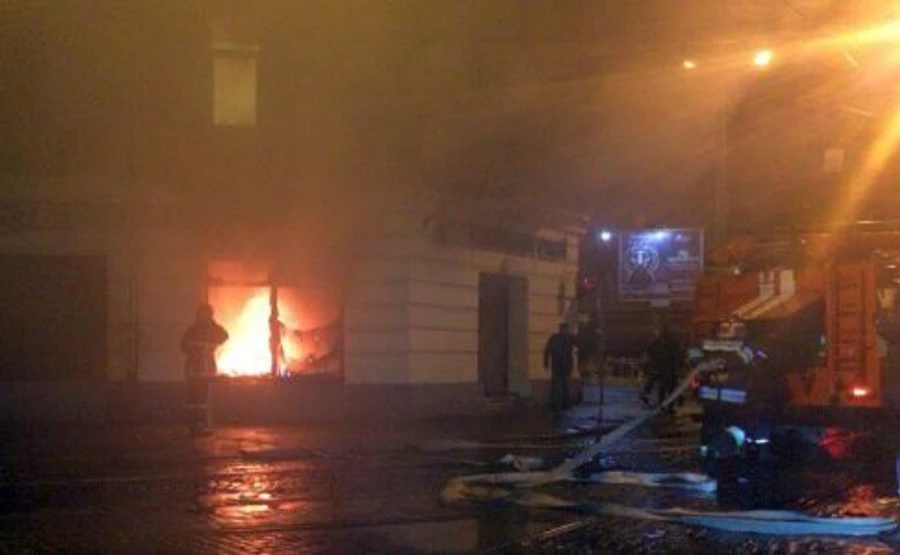 У Львові у відділення ВТБ Банку й Сбербанку кинули коктейлі Молотова