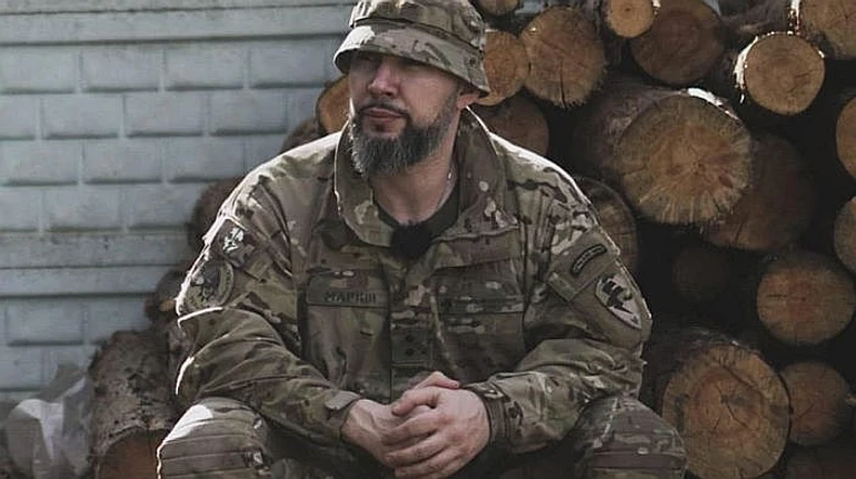 Той самий Віталій Марків: Мені в пологовому не надівали піксель замість пелюшки