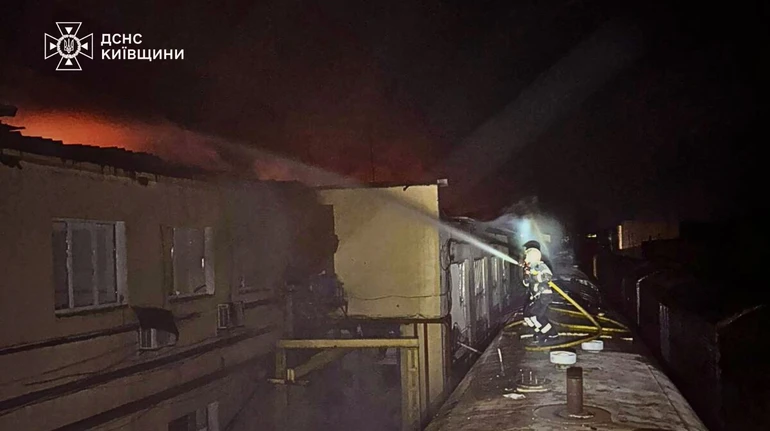 Россияне снова ударили по Фастову: бушевали пожары