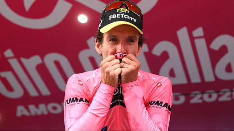 Действующий чемпион Джиро д'Италия неожиданно объявил о завершении карьеры