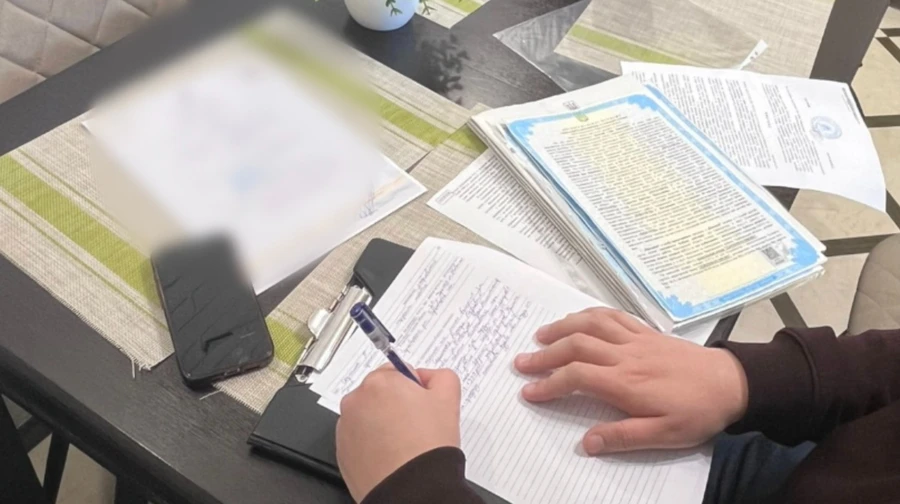 Изъяты автомобили, мотоциклы, наличные: полиция провела обыски у представителей ТЦК по всей стране