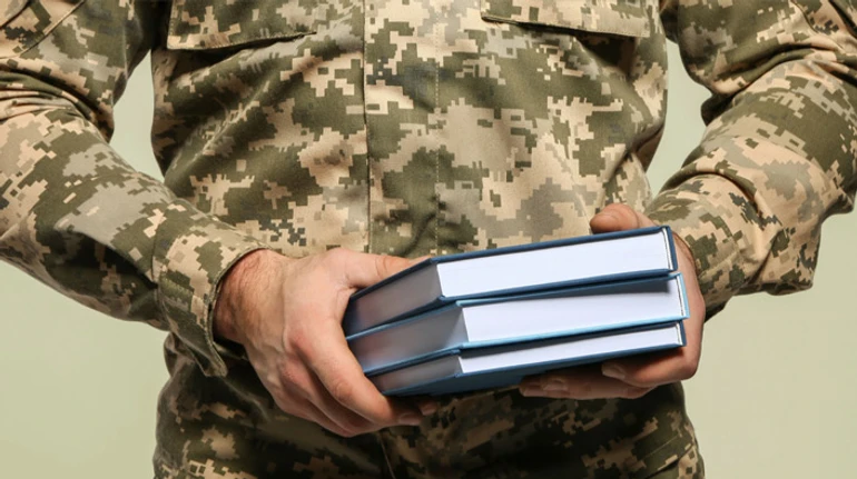 В деканате посоветовали ждать и надеяться. Как студенту получить льготы на обучение, если один из родителей - участник боевых действий