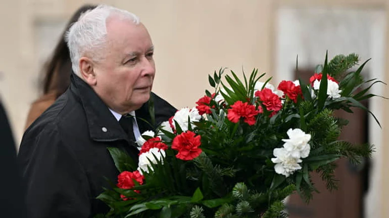 Справа про вкрадений вінок: чому головному опозиціонеру Польщі загрожує в'язниця