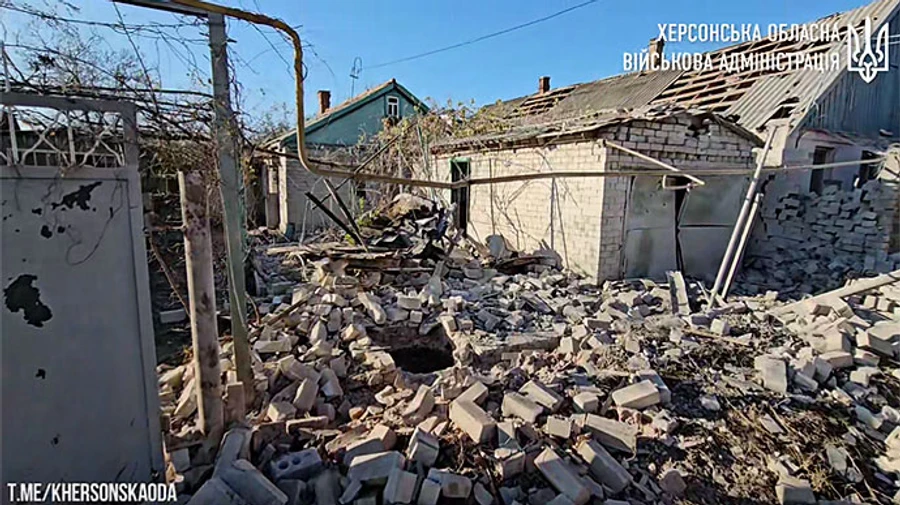 Окупанти зранку обстріляли Херсон: поранена жінка 