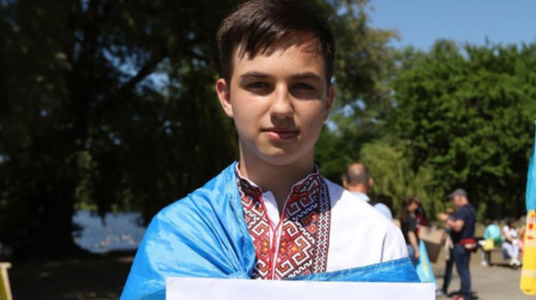 Это мой способ не сойти с ума. История подростка, эвакуированного в Германию и организующего акции в поддержку Украины