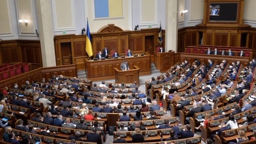 Рада дважды соберется на внеочередное заседание