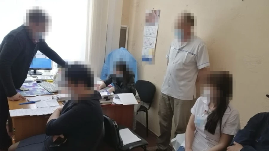 СБУ шукає на Дніпропетровщині осіб, які придбали довідки про відсутність COVID 