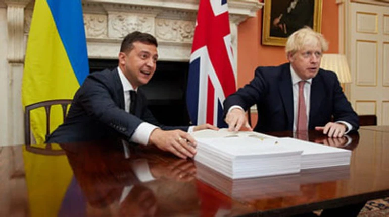 Флот, торгівля та крок до безвізу: про що домовилися під час візиту Зеленського до Британії