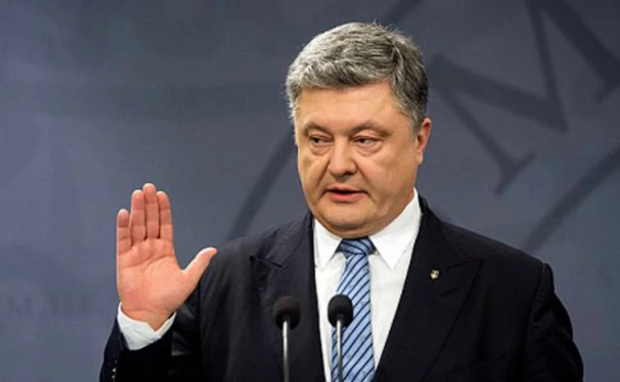 Порошенко будет свидетельствовать в суде через видеосвязь