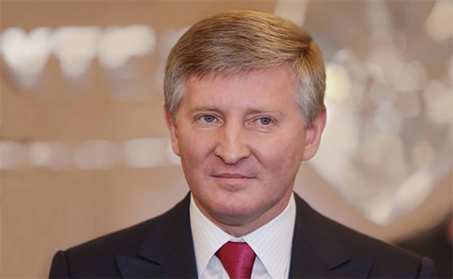 АП рассматривает назначение Ахметова и Бойко на Донбасс – источник