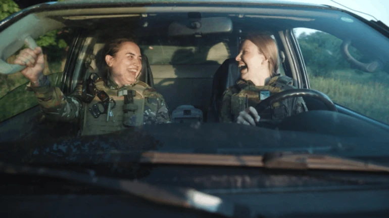 Куба и Аляска - документальный фильм о дружбе двух госпитальерок на нуле и в тылу, показали в Великобритании