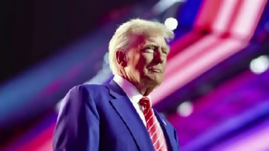 Трамп достроково покидає саміт G7