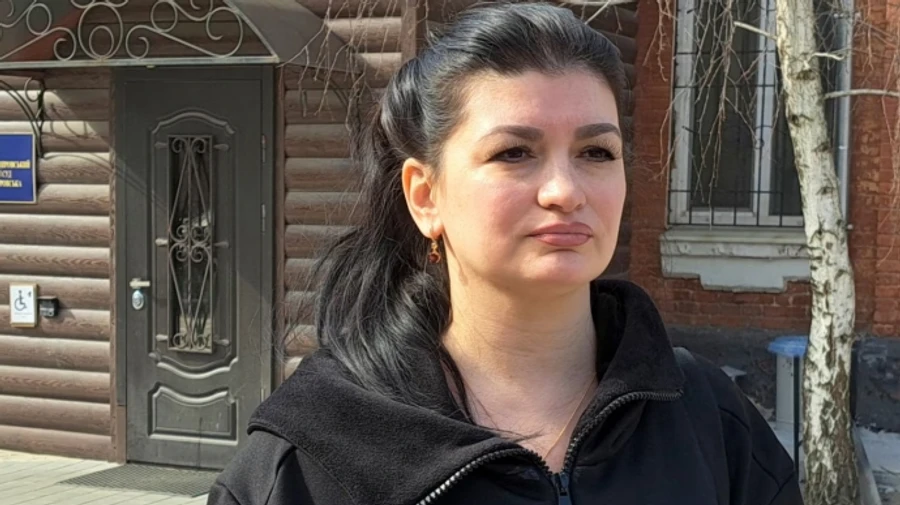 К 11 годам тюрьмы приговорили трех нападавших, которые в 2021 году избили активистку