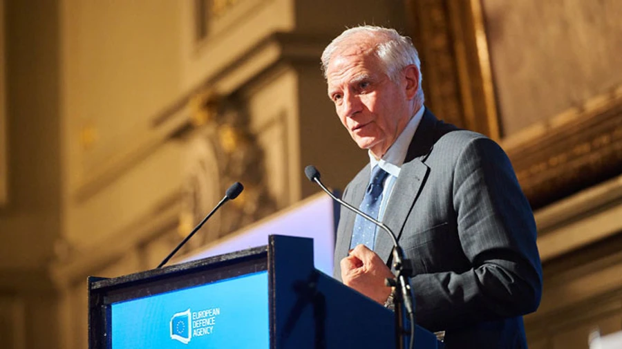 Боррель: Мы с Украиной, а Россия ответит за преступления  