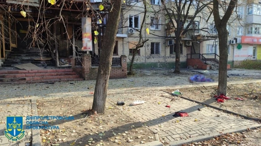 Росіяни зранку обстріляли Нікополь: є загибла, 6 поранених