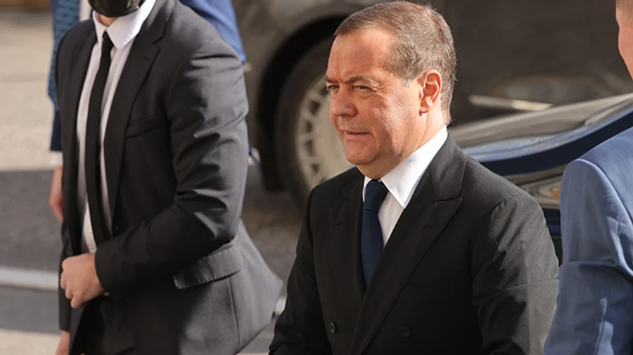 Former Russian President dreams of West begging for negotiations with Russia, even if in decades