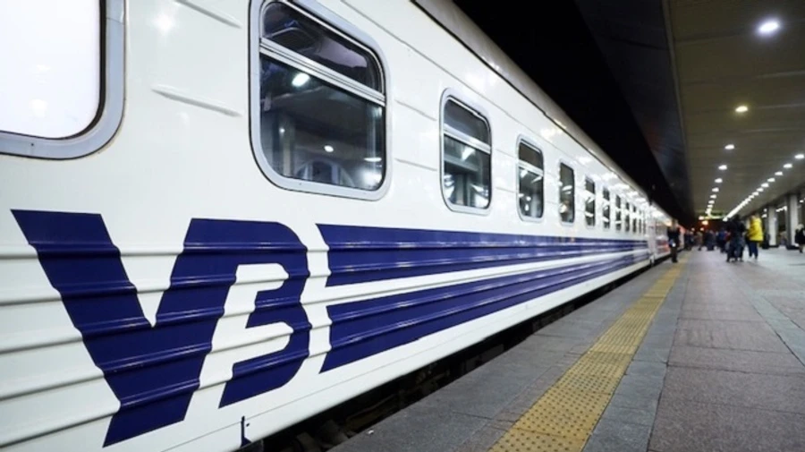 Підпільна майнінг-ферма обікрала Укрзалізницю на понад мільйон грн 