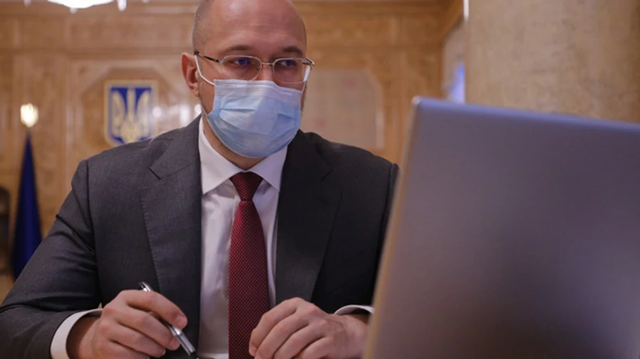 Переведення пенсії на картку має бути максимально комфортним для людей – Шмигаль  