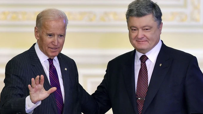 Щодо Байдена і Порошенка в Україні закрили всі справи – адвокат