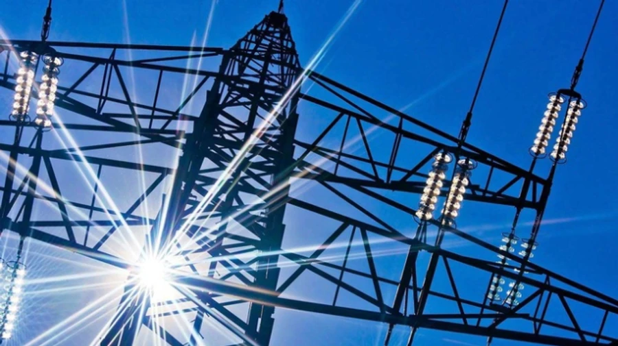 Электролинию, питающую левый берег Киева, обесточат, чтобы спасти нарушителя