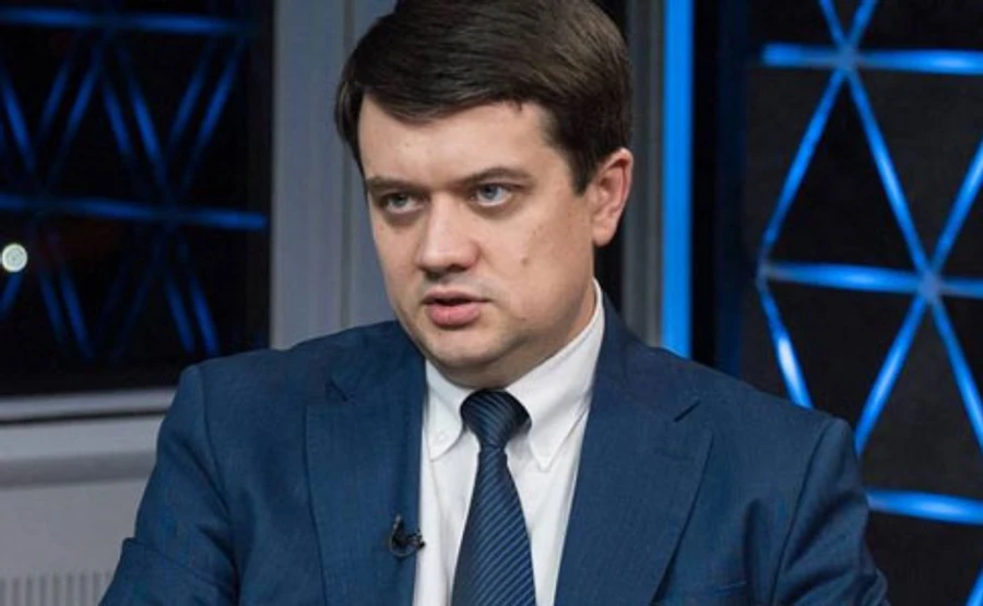 Слуга народу відреагувала на тупу вівцю: просить ЗМІ утриматись від оцінок депутатів 