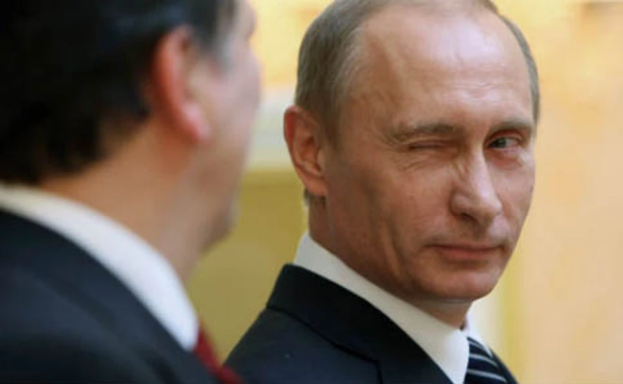 Клінтон: Путін - хрещений батько радикального націоналізму