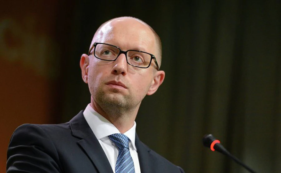 Яценюк каже, що топ-корупцію в Україні подолано