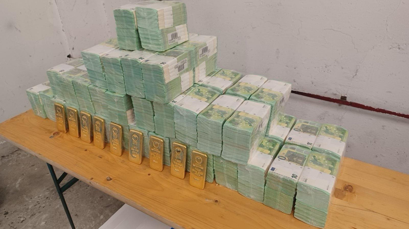 Ukraine urges Hungary to return money and gold seized from cash-in-transit vehicles