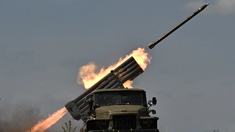 Defence Forces advance in south, conducting offence on 2 fronts – Defence Ministry