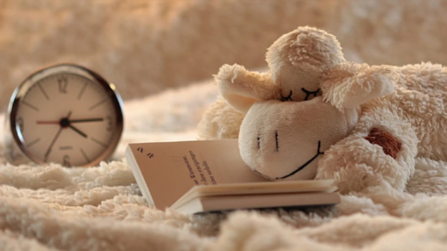 У неділю Україна переходить на зимовий час 