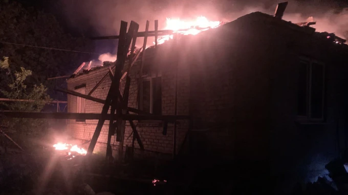 Другий день росіяни б'ють по Авдіївському коксохіму: є поранений