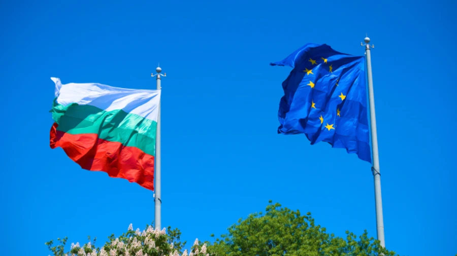 Болгария будет ремонтировать украинскую военную технику, но оружие не предоставит