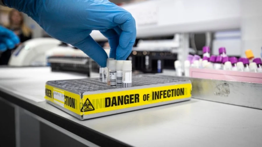 Штам Омікрон може стати домінуючим у Європі за кілька місяців - агентство ЄС