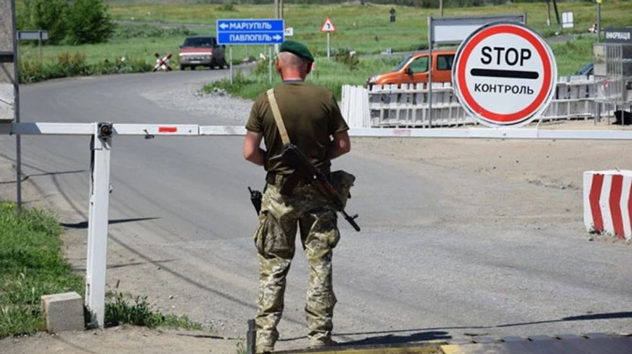 Оккупанты выдвинули условия пропуска на Донбасс