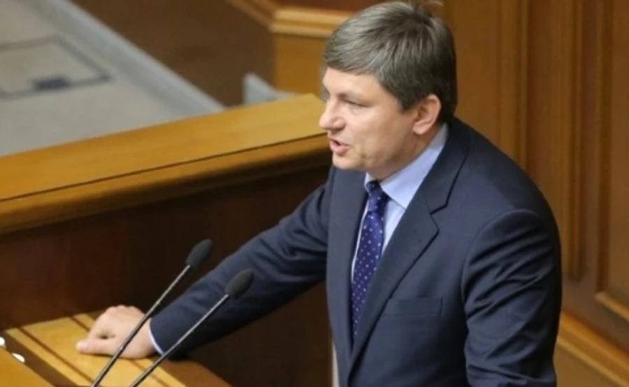 Глава БПП призвал депутатов освободить ОО от е-декларирования