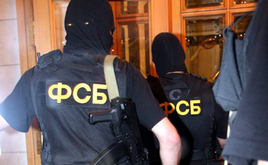 В Крыму еще 2 крымских татар обвинили в причастности к Хизб ут-Тахрир