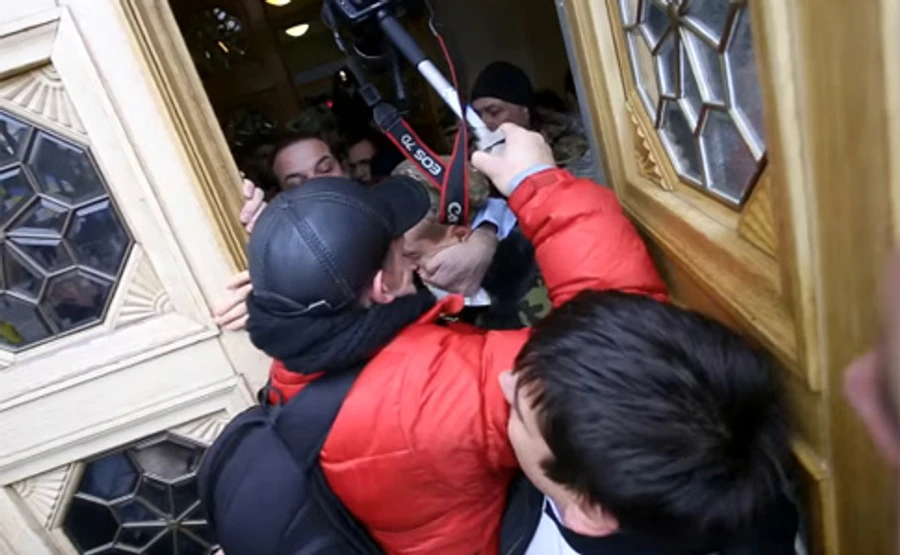 Соболев – охране Верховной Рады: Вы гранату хотите или что?