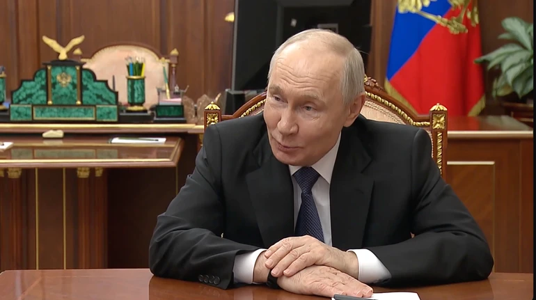 Відвідувачам Путіна віднедавна заборонили одягати годинники – ЗМІ