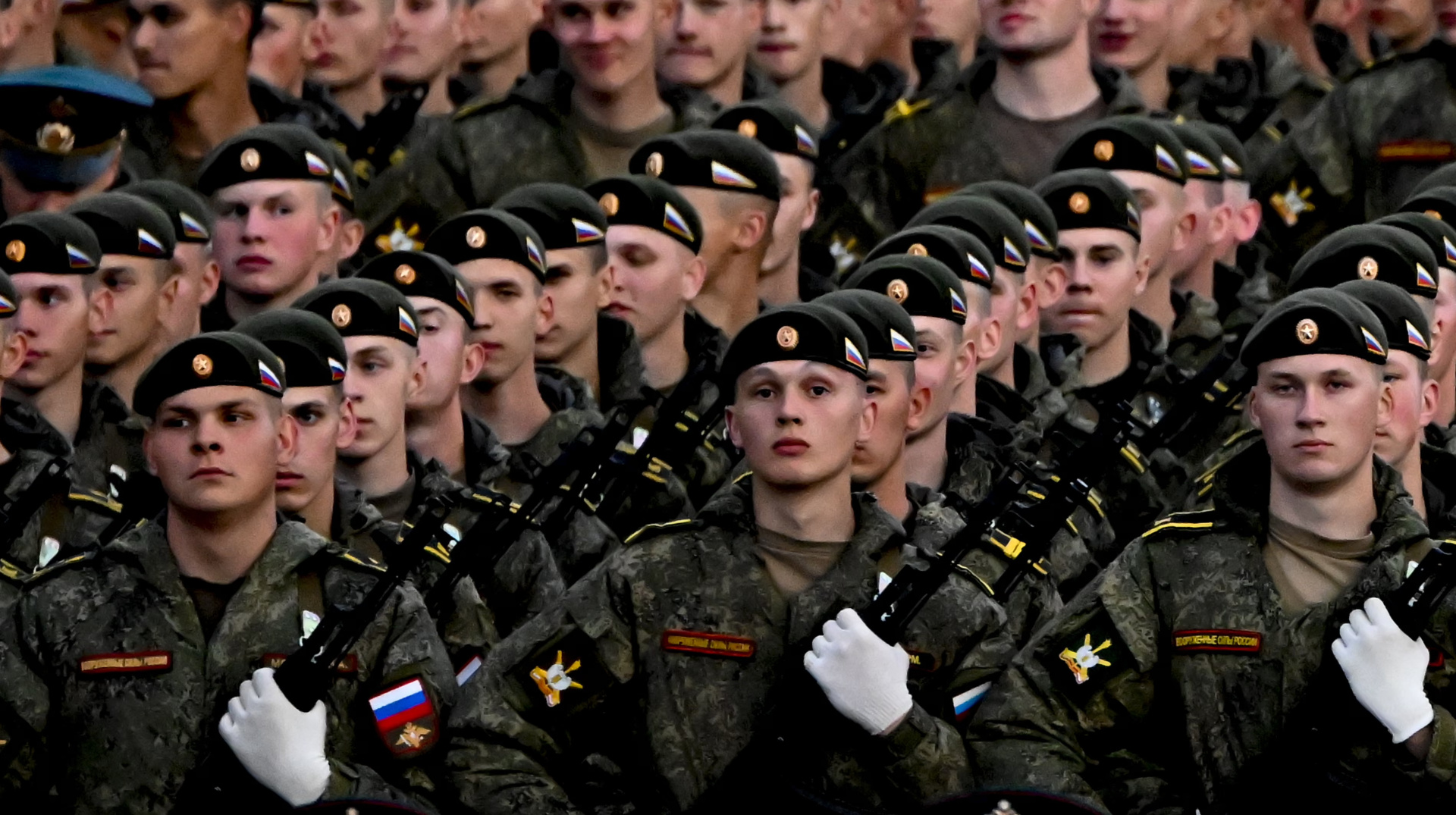 Росія щомісяця втрачає в Україні на 6 тисяч солдатів більше, ніж здатна завербувати – ЗМІ