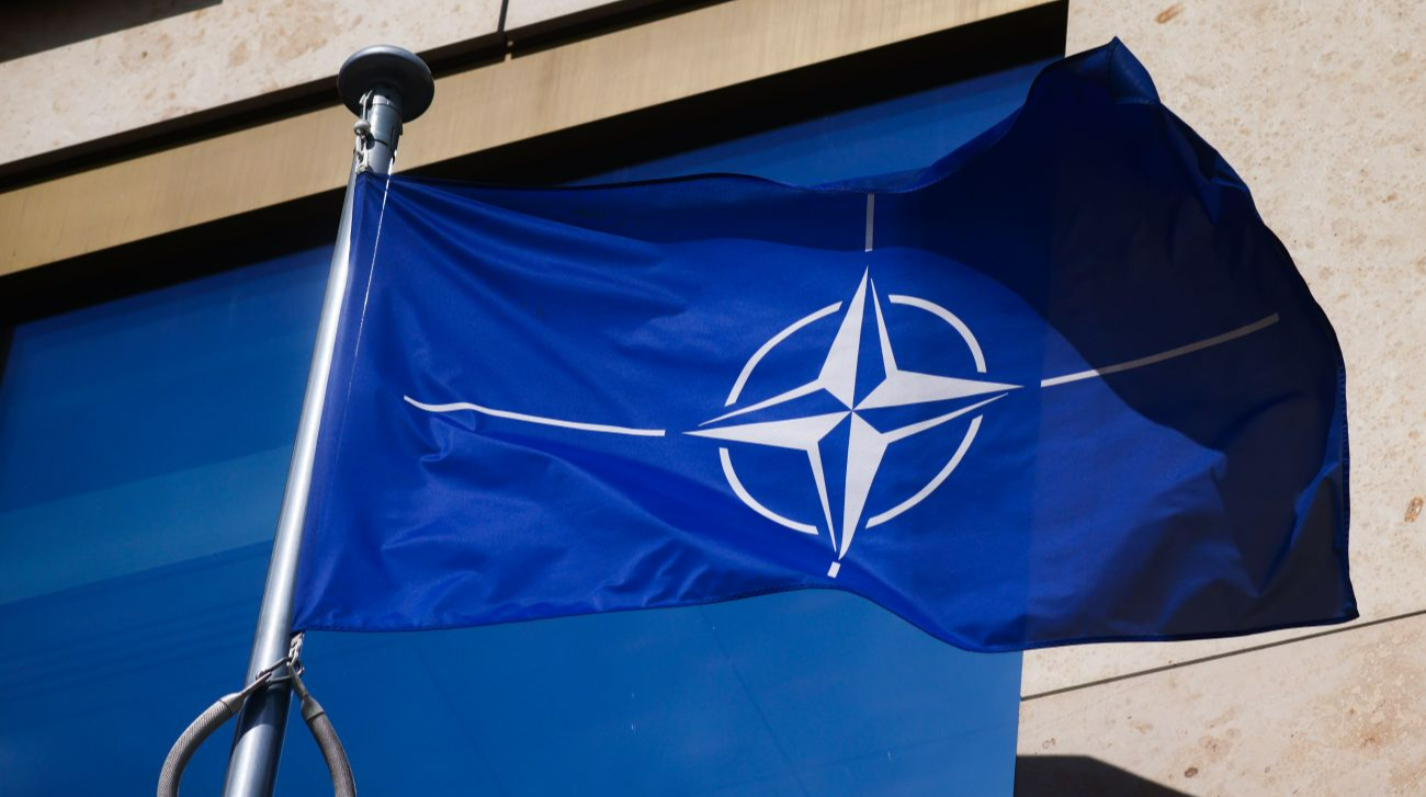 У НАТО назвали "безвідповідальними діями" постріли Росії у данський вертоліт