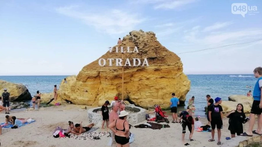 В Одессе обнаружили загрязнение воды нефтепродуктами