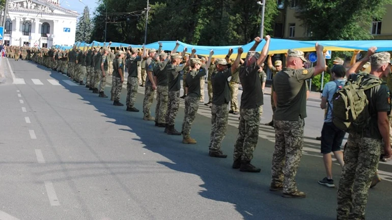 Наибольшее количество военных развернуло флаг и установило рекорд